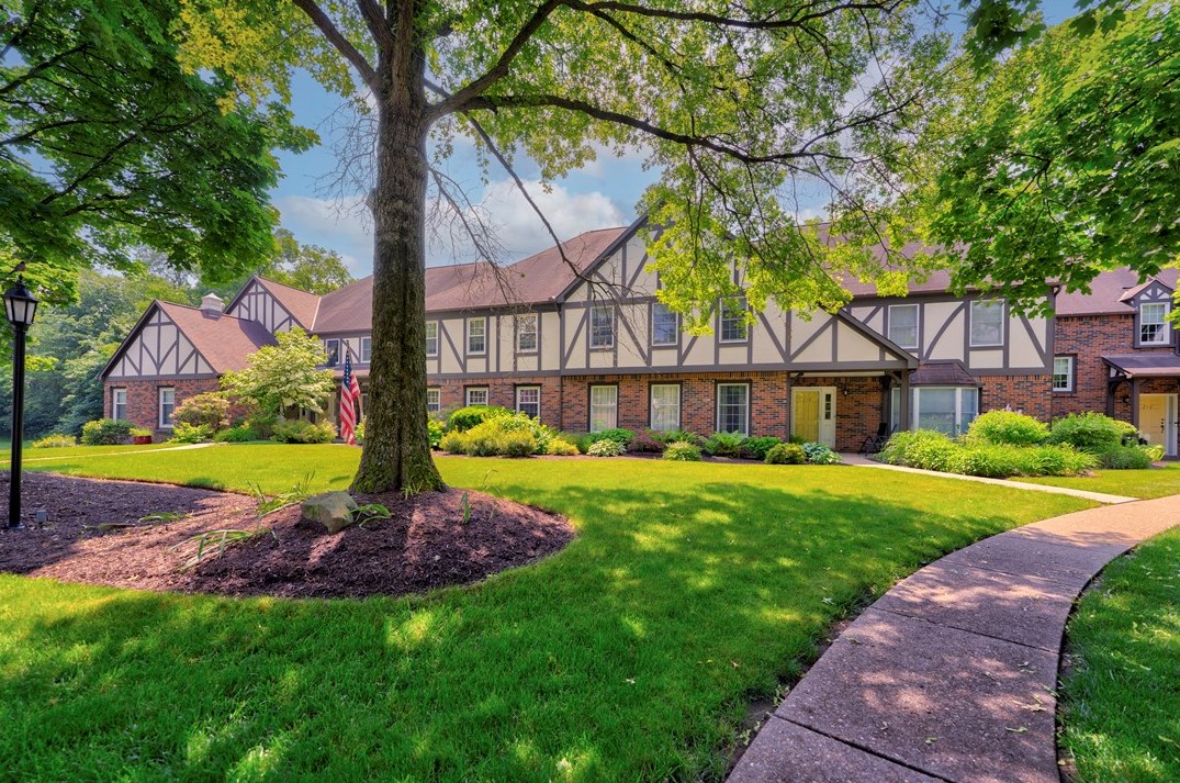 216 Allenberry Cir, Pittsburgh, PA 15234-1002