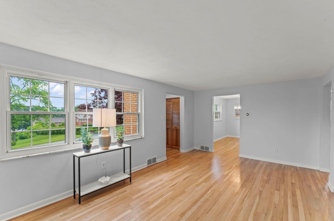 4802 Lolly Dr, Monroeville PA 15146-3628 exterior