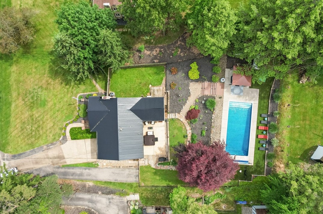 335 Forestwood Dr, Gibsonia, PA 15044