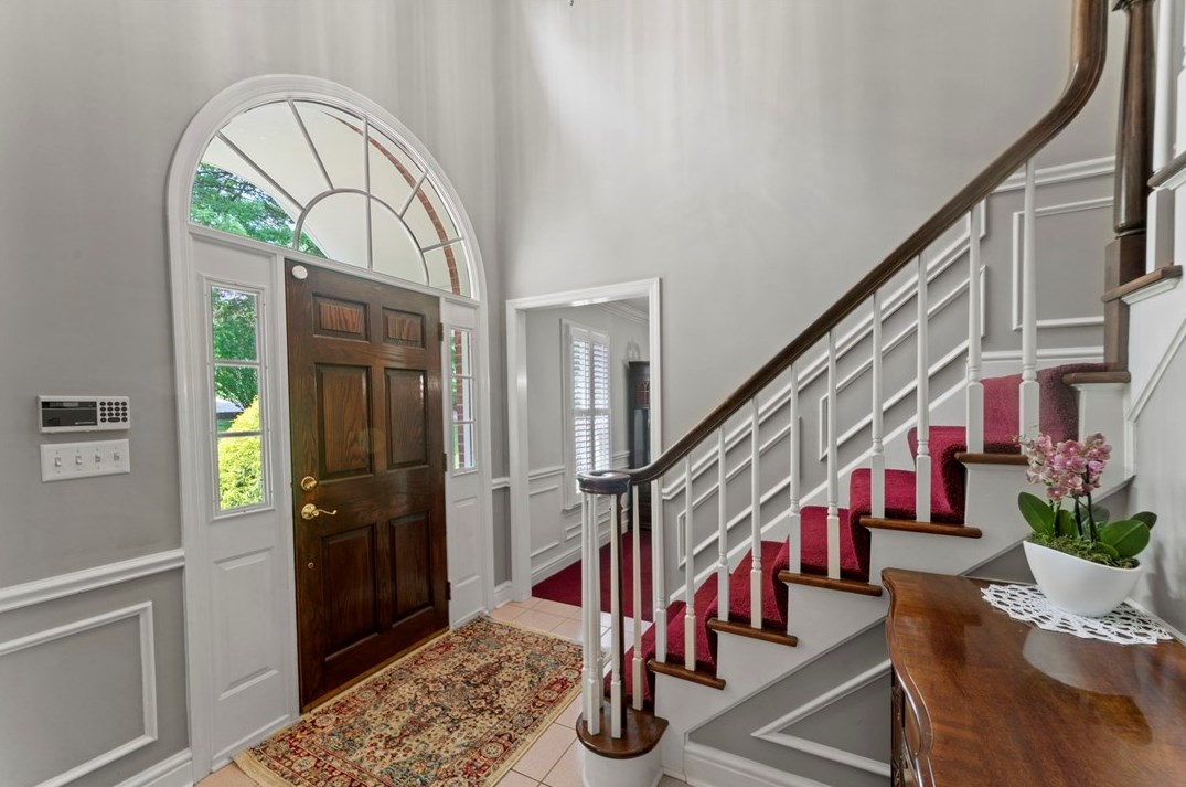 115 Maid Marion Ln, Canonsburg, PA 15317