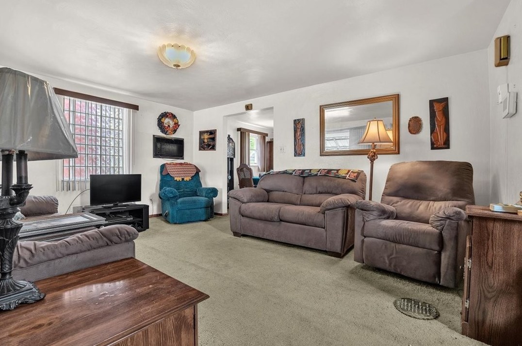 1035 Ohio Ave, Glassport, PA 15045