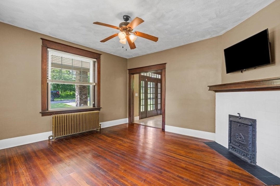 4354 Armorhill Ave, Whitaker PA  15120-1203 exterior