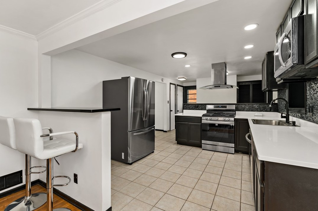 5928 Heberton Dr, Verona PA  15147-3325 exterior
