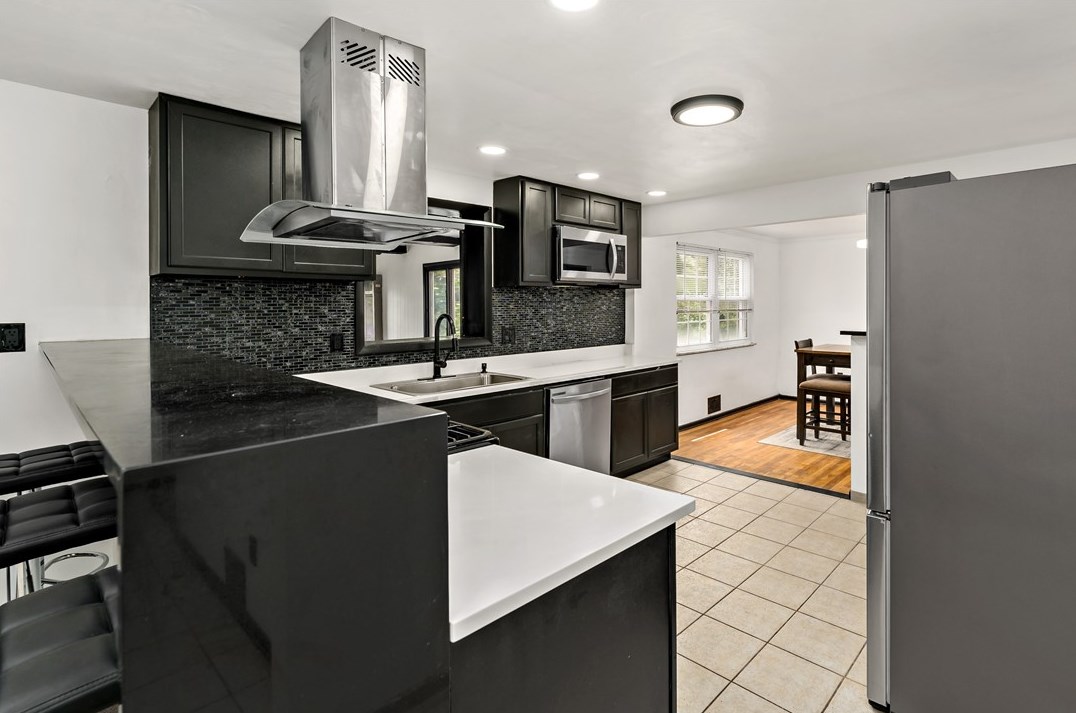 5928 Heberton Dr, Verona PA  15147-3325 exterior