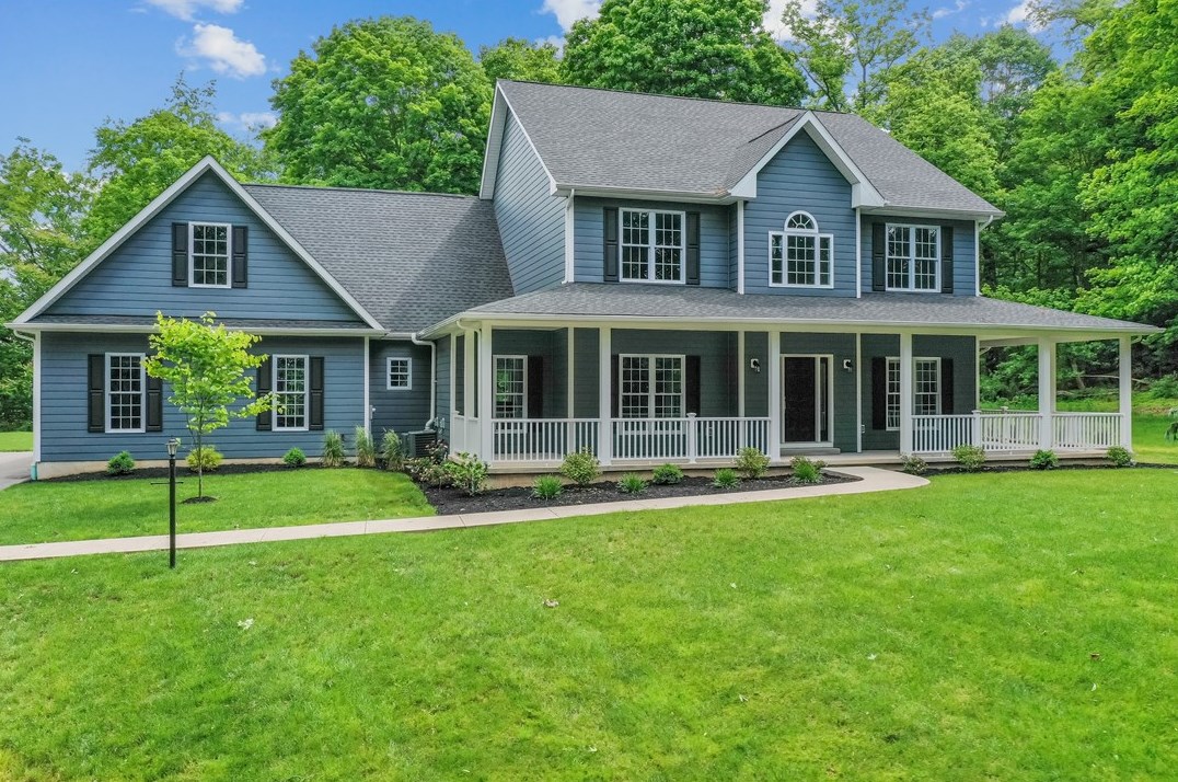 318 Pine Hollow Rd, Trafford, PA 15085