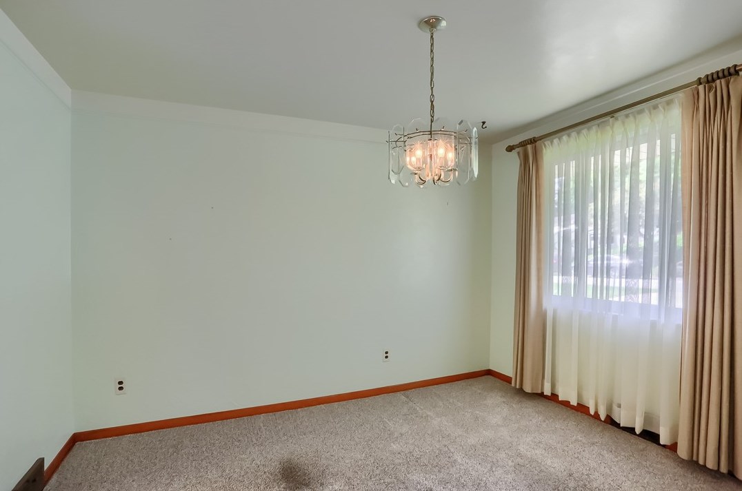 3631 Wallace Dr, Pittsburgh PA 15227-4265 exterior