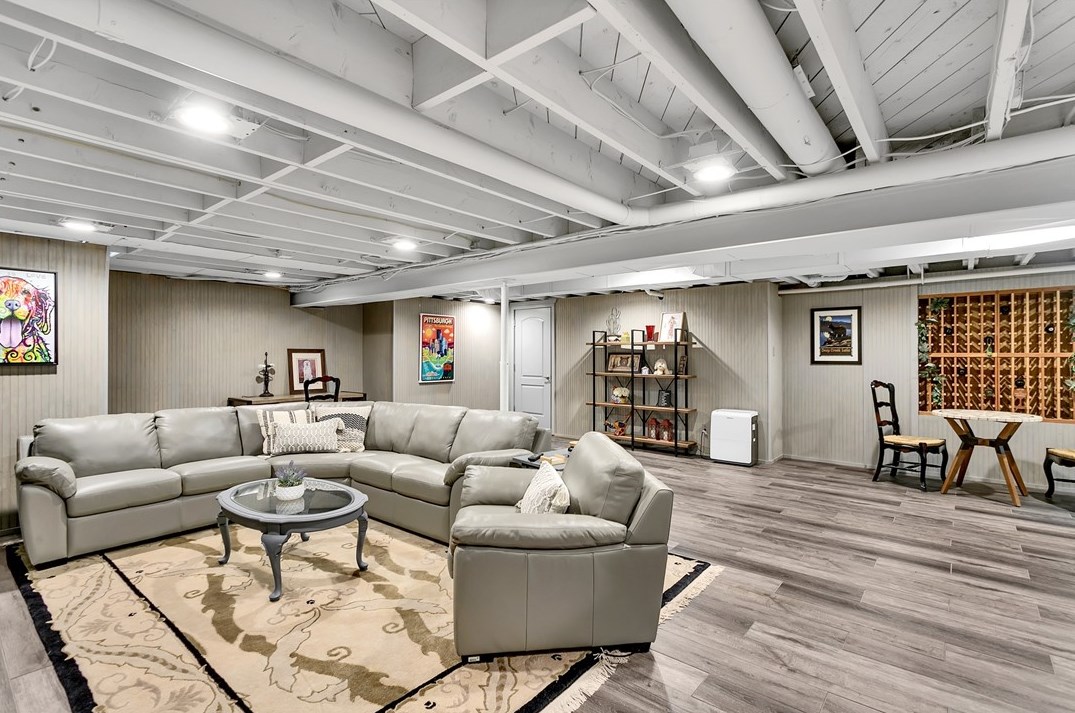 4901 Simmons Cir, Export PA  15632-9330 exterior