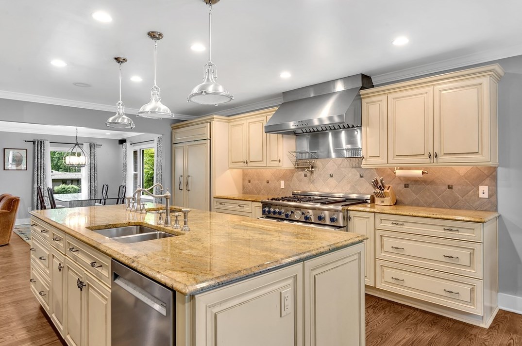 4901 Simmons Cir, Export PA  15632-9330 exterior