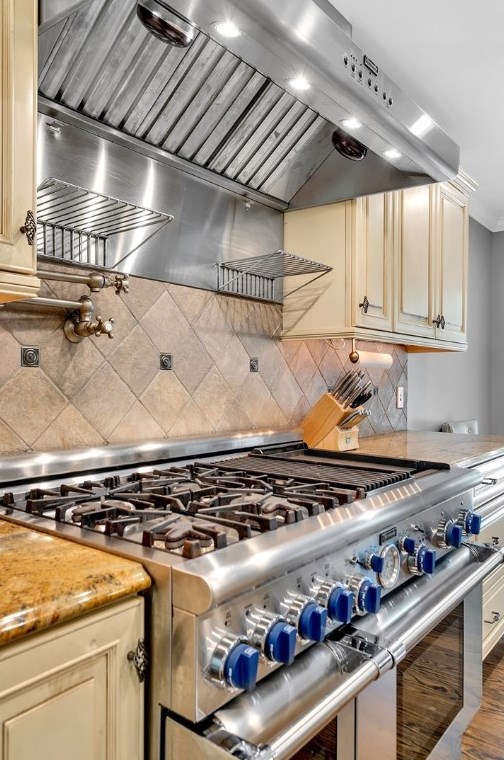 4901 Simmons Cir, Export PA  15632-9330 exterior