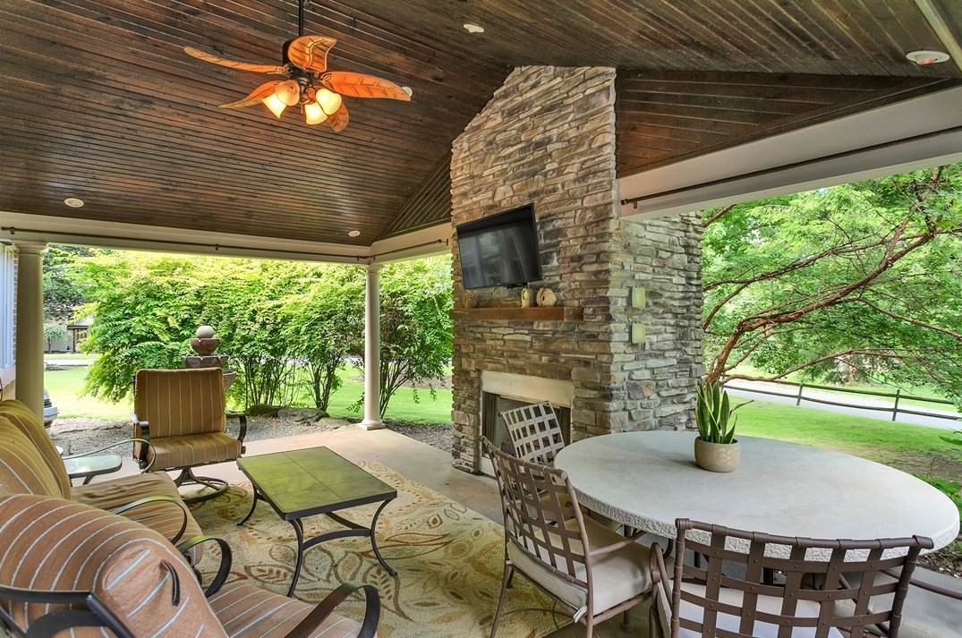 4901 Simmons Cir, Export PA  15632-9330 exterior