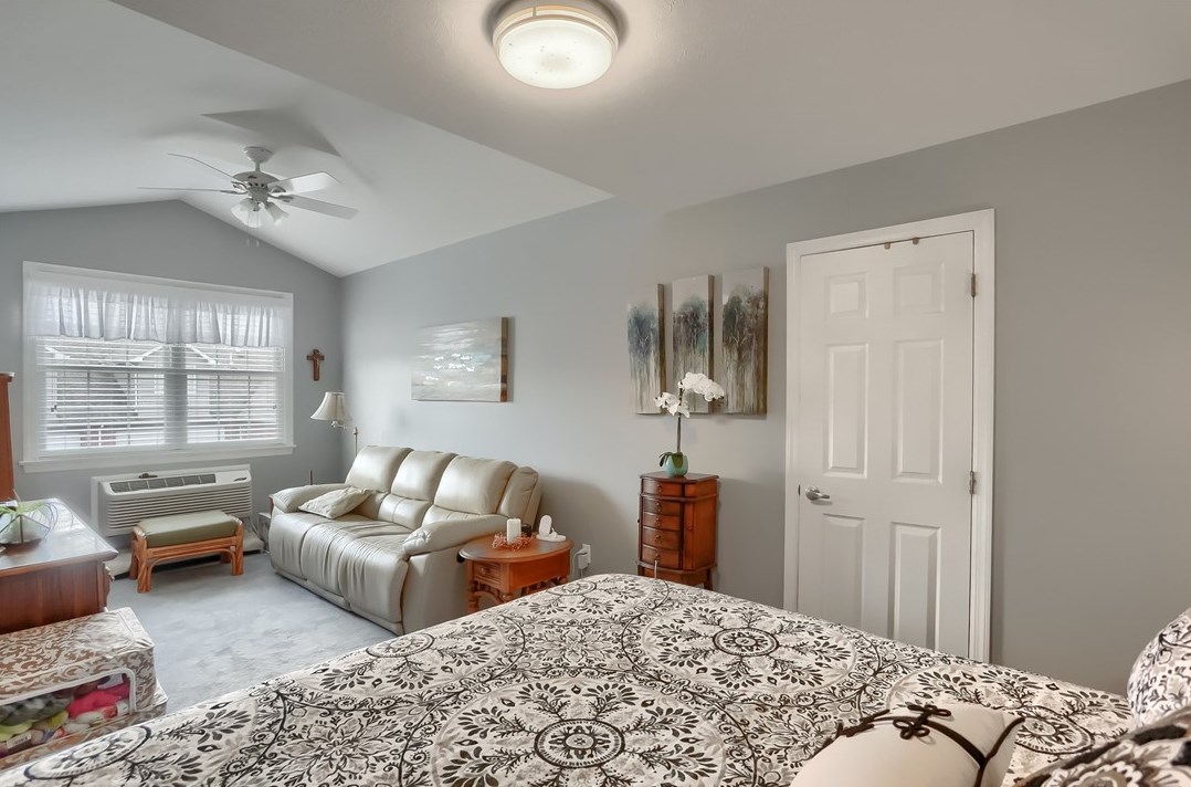 493 Stone Cliff Ln, Butler PA 16001-7302 exterior