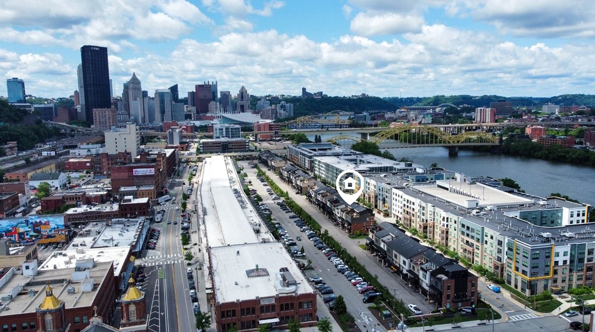 1916 Waterfront Pl, Pittsburgh PA 15222-4214 exterior