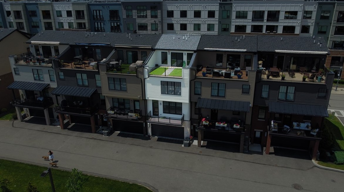 1916 Waterfront Pl, Pittsburgh PA 15222-4214 exterior