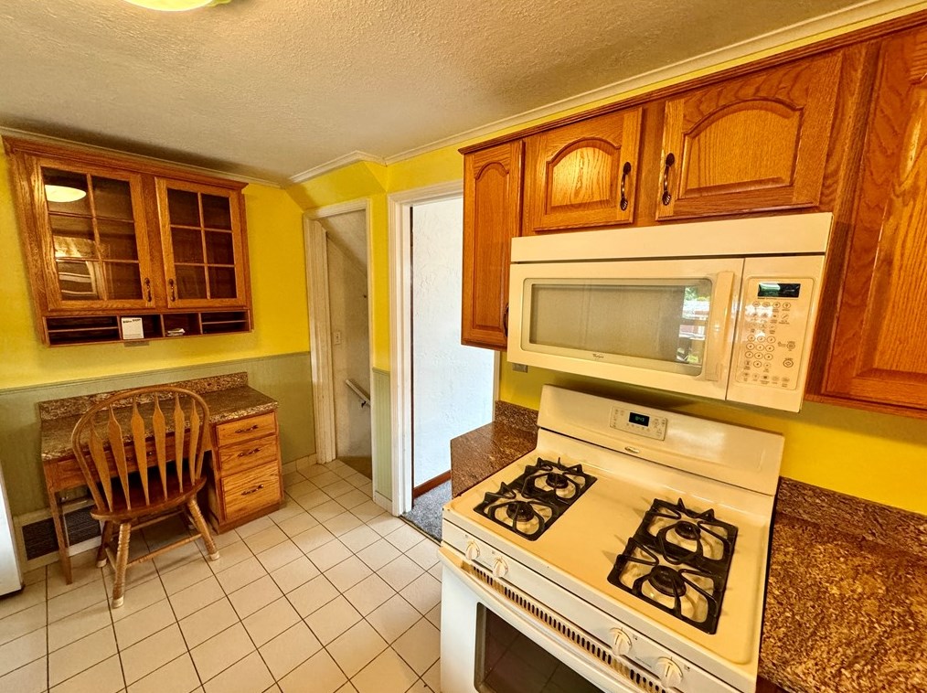 206 Monongahela Ave, Glassport, PA 15045