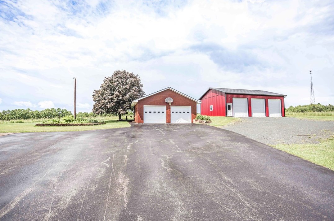 1831 Skyline Dr, Marion Center, PA 15759