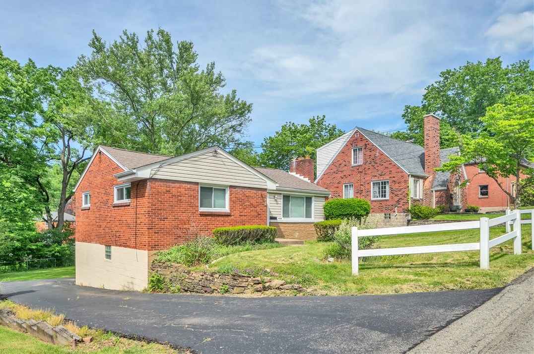122 Spring Grove Rd, Pittsburgh, PA 15235