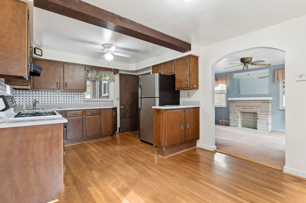 51 Taylor St, Pittsburgh, PA 15205-4438