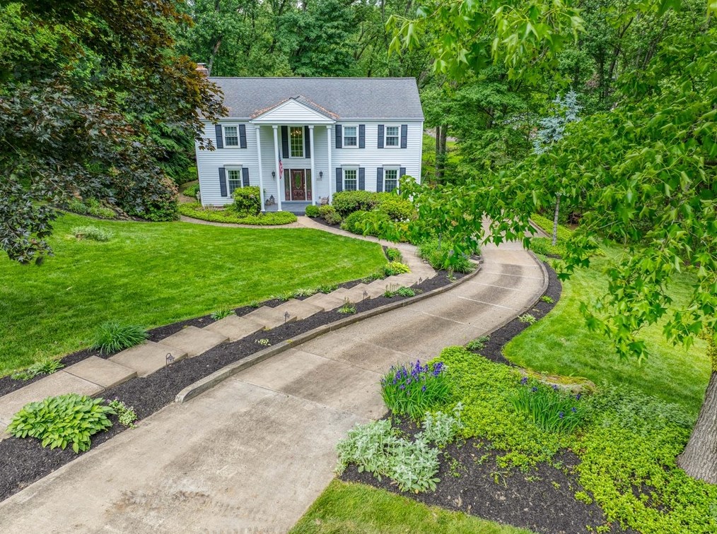 2274 Wood Acres Ct, Pittsburgh, PA 15237-1524