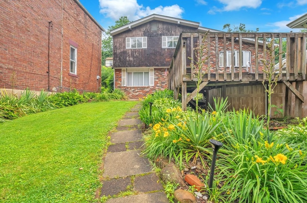 4727 Penn Way, Mckeesport, PA 15132-6230