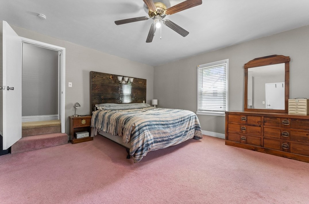 409 Lorenz Ave, Pittsburgh PA 15220-5734 exterior