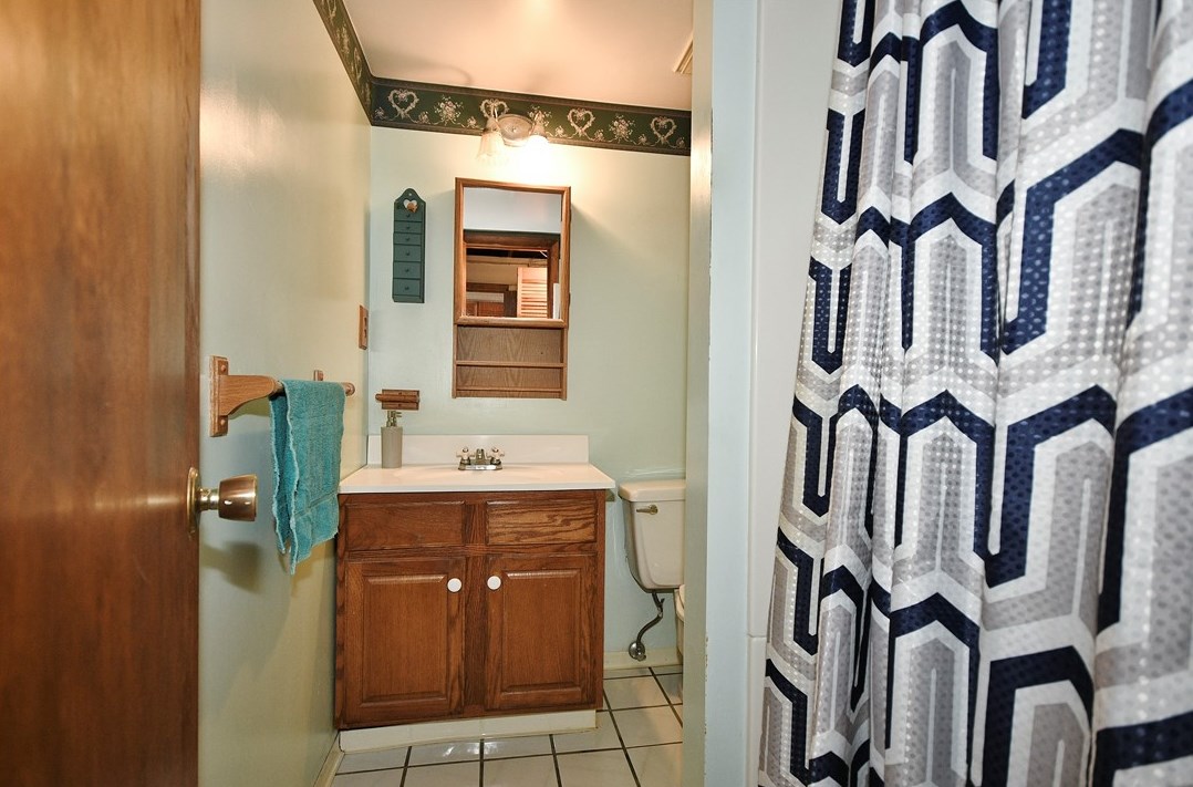 448 Temona Dr, Pittsburgh PA 15236-4249 exterior