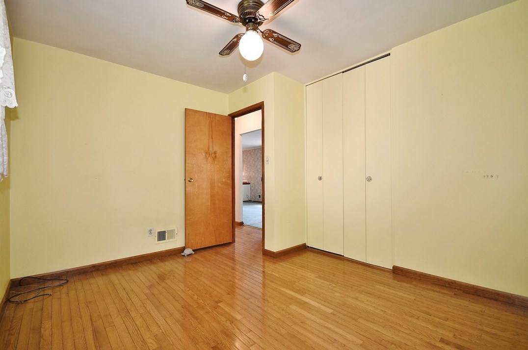 448 Temona Dr, Pittsburgh PA 15236-4249 exterior