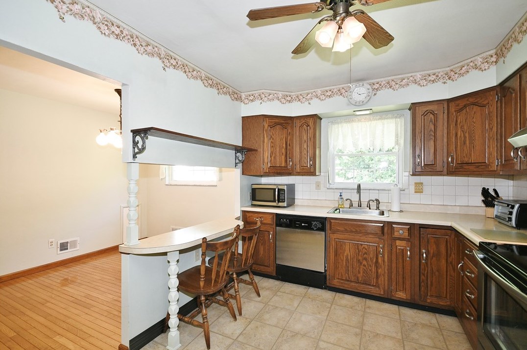 448 Temona Dr, Pittsburgh PA 15236-4249 exterior