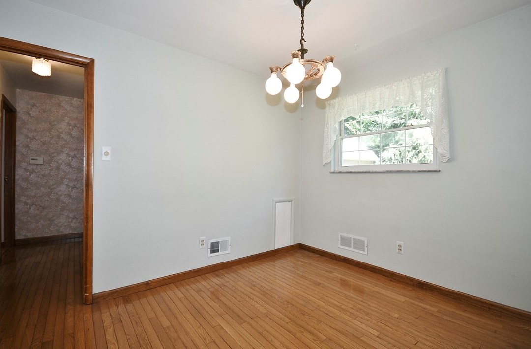 448 Temona Dr, Pittsburgh PA 15236-4249 exterior