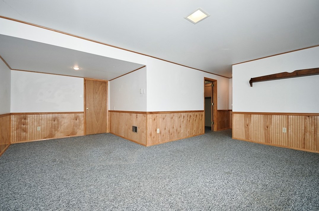 448 Temona Dr, Pittsburgh PA 15236-4249 exterior