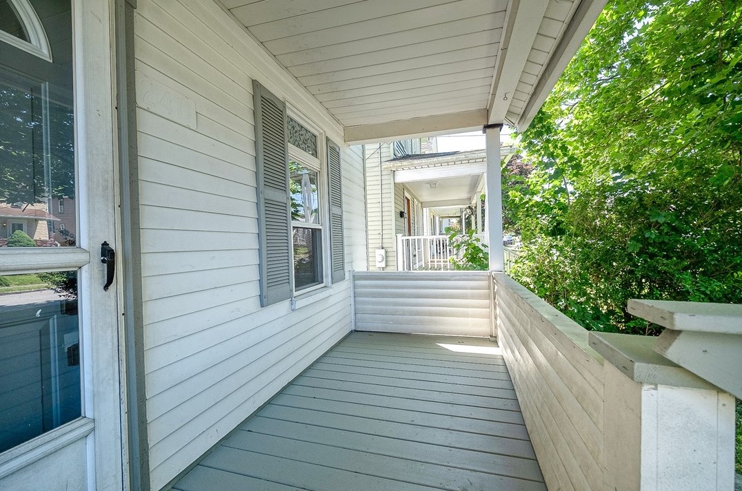 2411 2nd Ave, Koppel, PA 16136