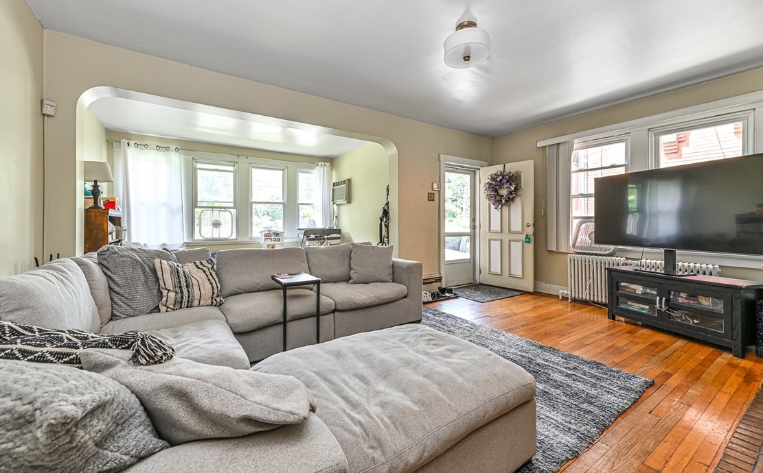 1001 S Trenton Ave, Pittsburgh, PA 15221