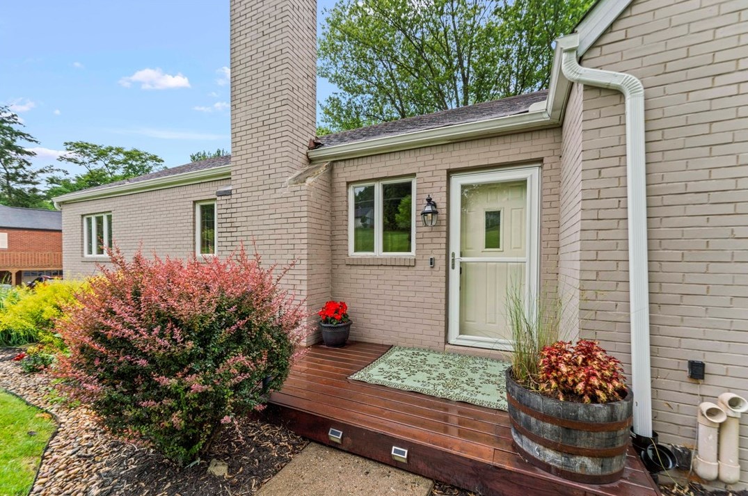 110 Williams Ave, Canonsburg, PA 15317-3045