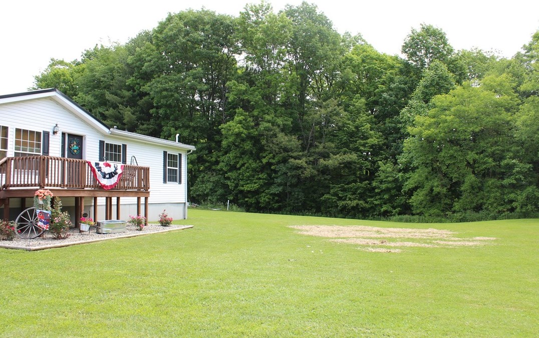 239 Smola Rd, Sandy Lake, PA 16145-2617