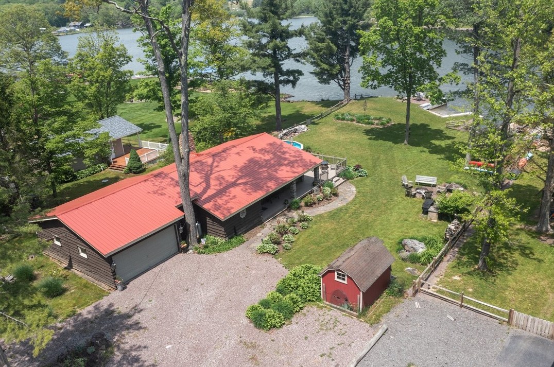 774 Lake Shore Rd, Friedens, PA 15541