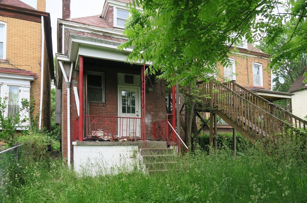 8010 Susquehanna St, Pittsburgh PA  15208-2233 exterior