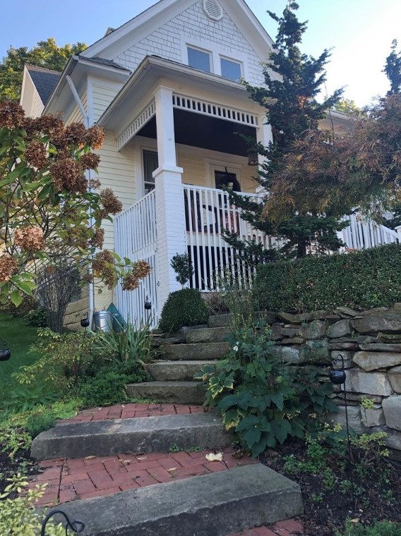 318 Highland Ln, Sewickley, PA 15143