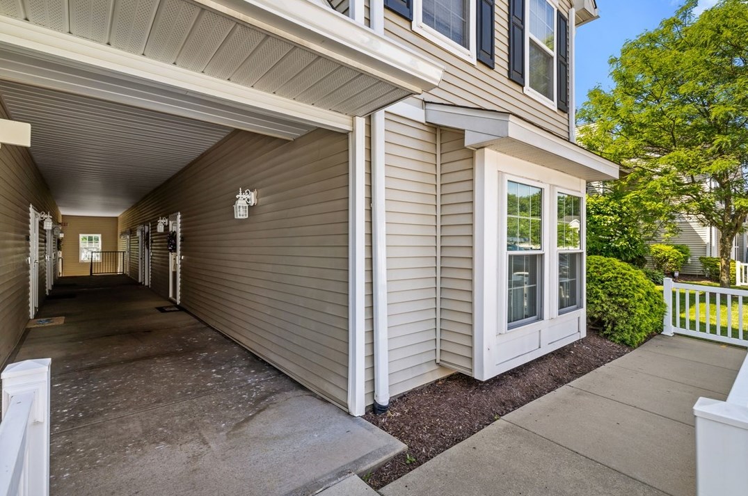 4002 Lenox Oval, Pittsburgh, PA 15237-1654