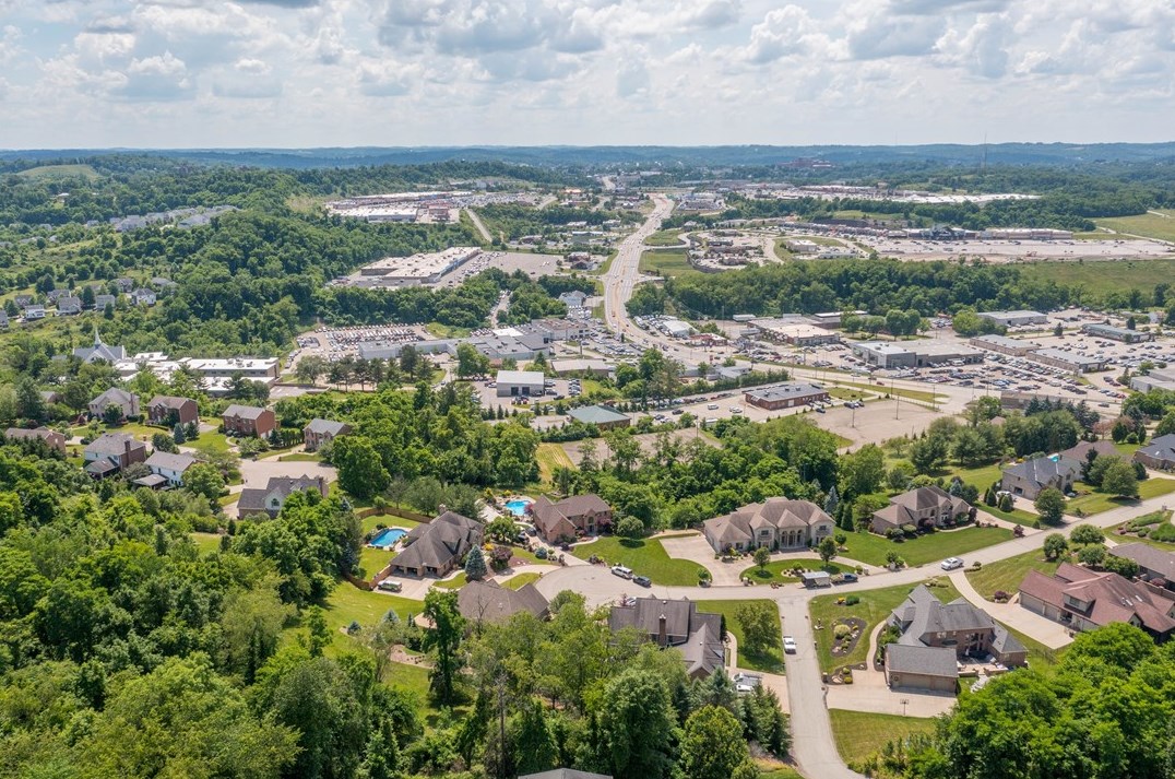 17 Kingswood Ct, Washington PA 15301-9600 exterior