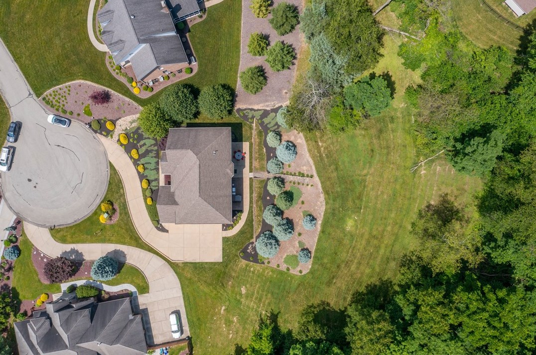 17 Kingswood Ct, Washington PA 15301-9600 exterior