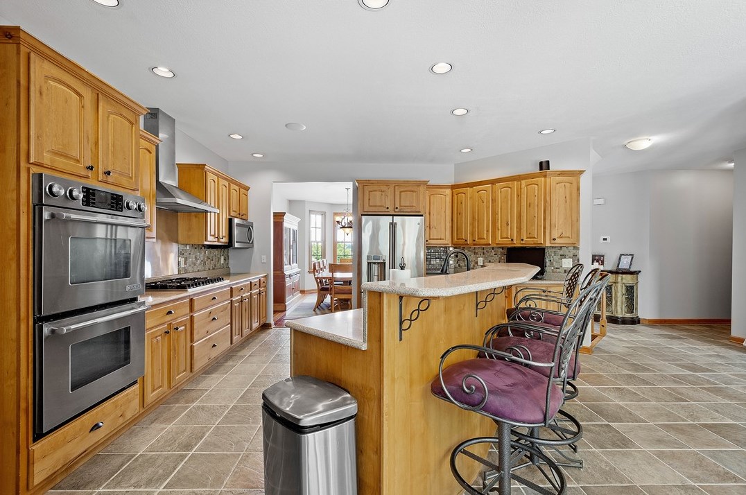 17 Kingswood Ct, Washington PA 15301-9600 exterior