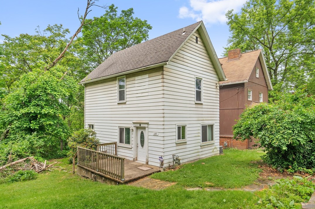 1851 4th Ave, Freedom, PA 15042