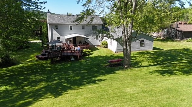 104 Caromar Dr, Seven Fields, PA 16046-2606