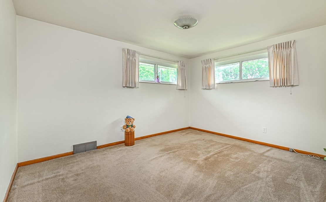 212 Beech Rd, Butler PA 16001-1903 exterior