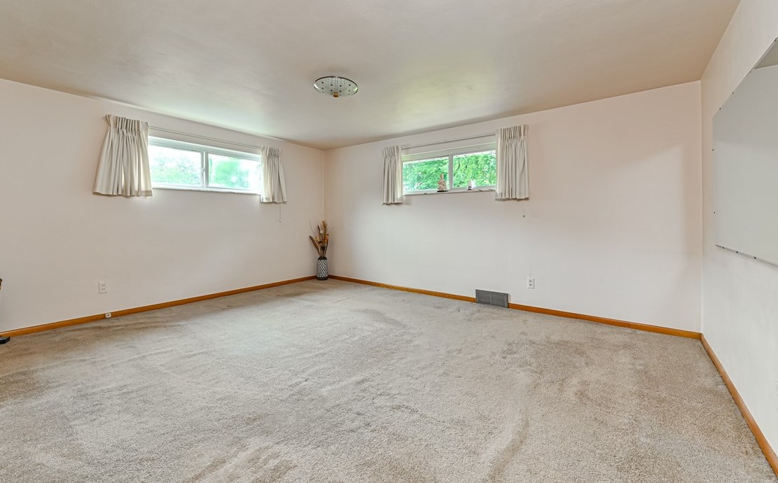 212 Beech Rd, Butler PA 16001-1903 exterior