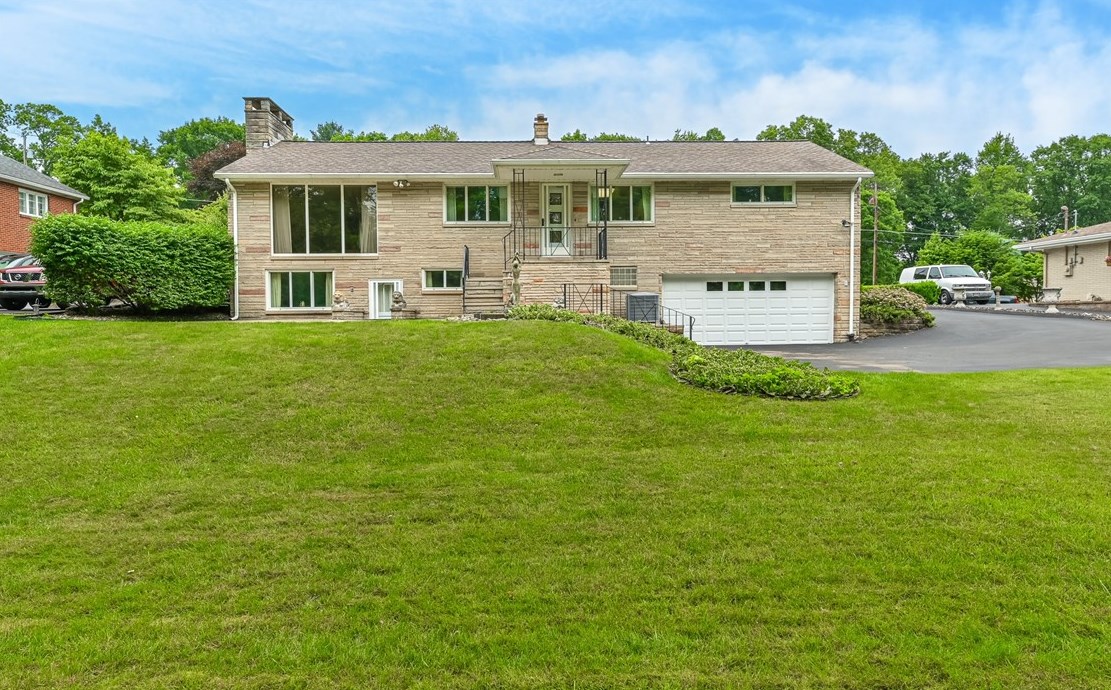 212 Beech Rd, Butler PA 16001-1903 exterior