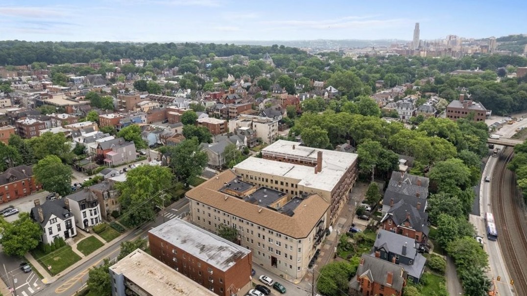 5523 Ellsworth Ave, Pittsburgh PA  15232-1860 exterior