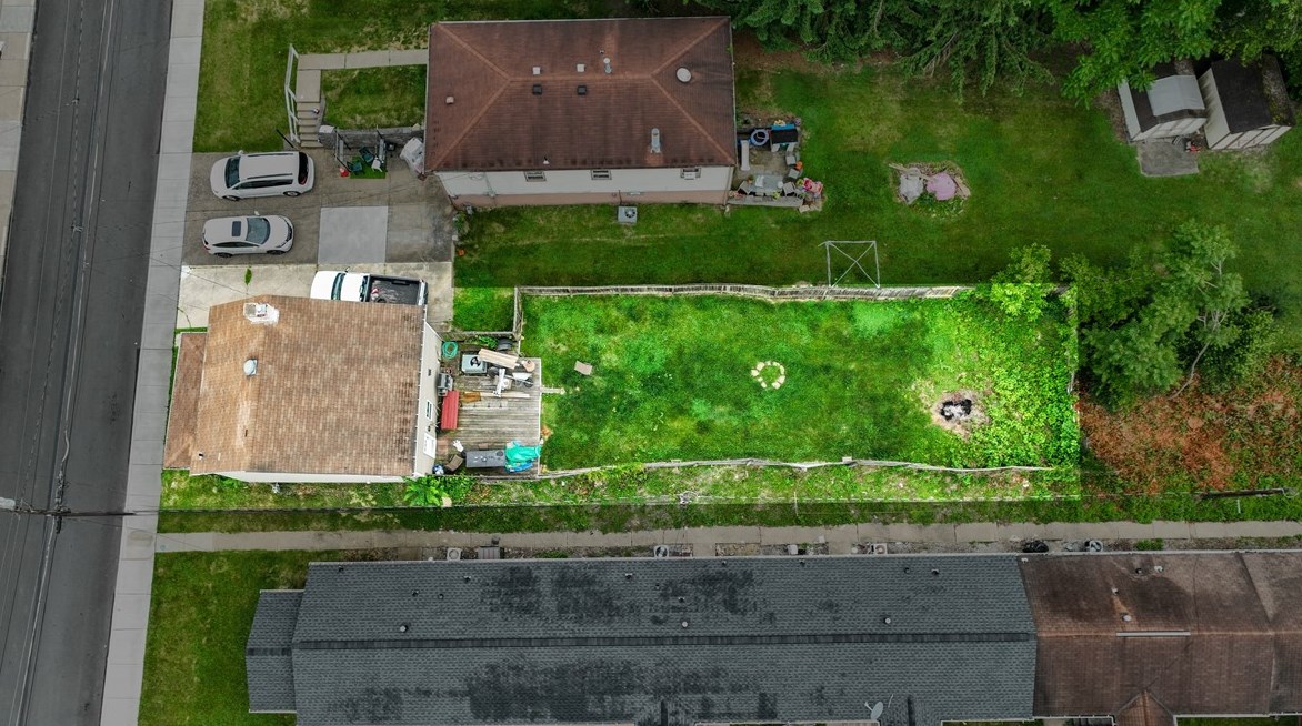 27 Pitt St, Canonsburg, PA 15317-3838