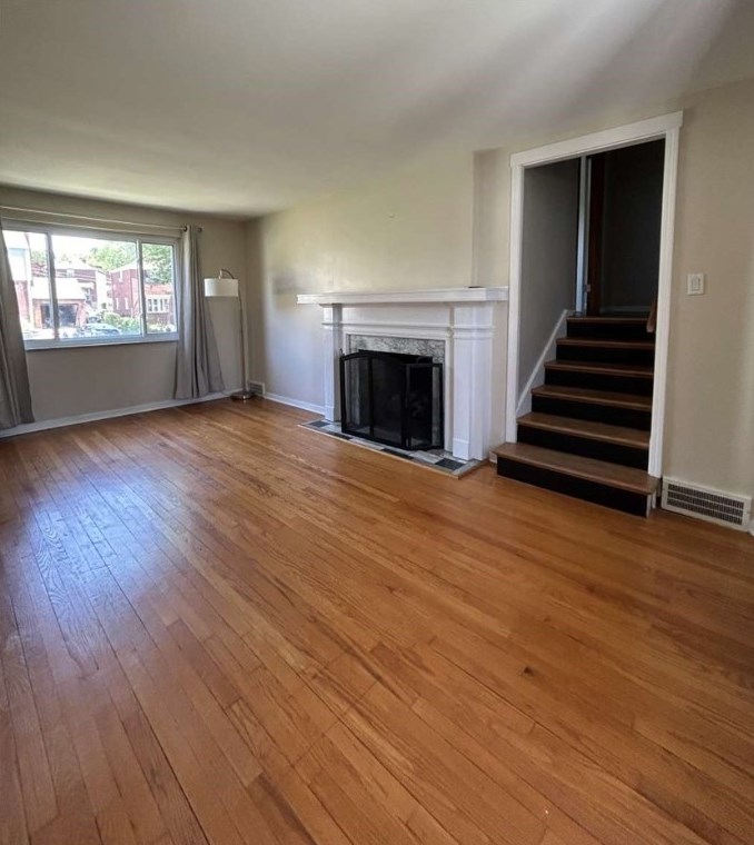 344 Spring Valley Rd, Pittsburgh, PA 15243-1418