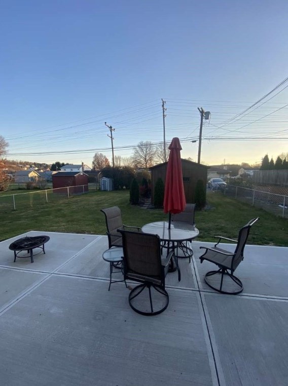 344 Spg Vly Rd, Pittsburgh PA 15243-1418 exterior