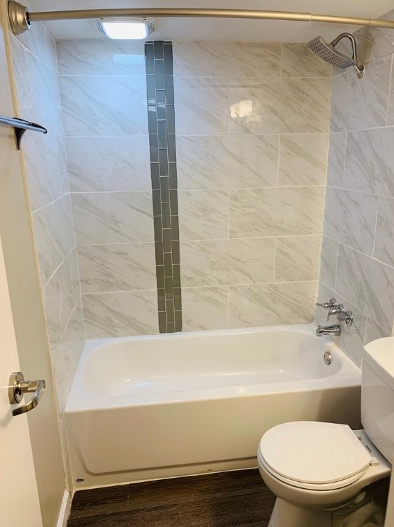 410 Sharon Rd, Moon Twp PA  15108-2636 exterior